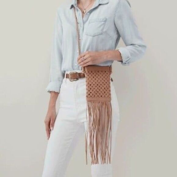 Hobo Mist Lattice Weave Crossbody Bag in Light Tan - Picture 1 of 8